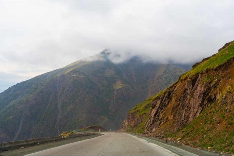 Lee más sobre el artículo Descubre los Mejores Pueblos de Antioquia para Escapadas Inolvidables Cerca de Medellín