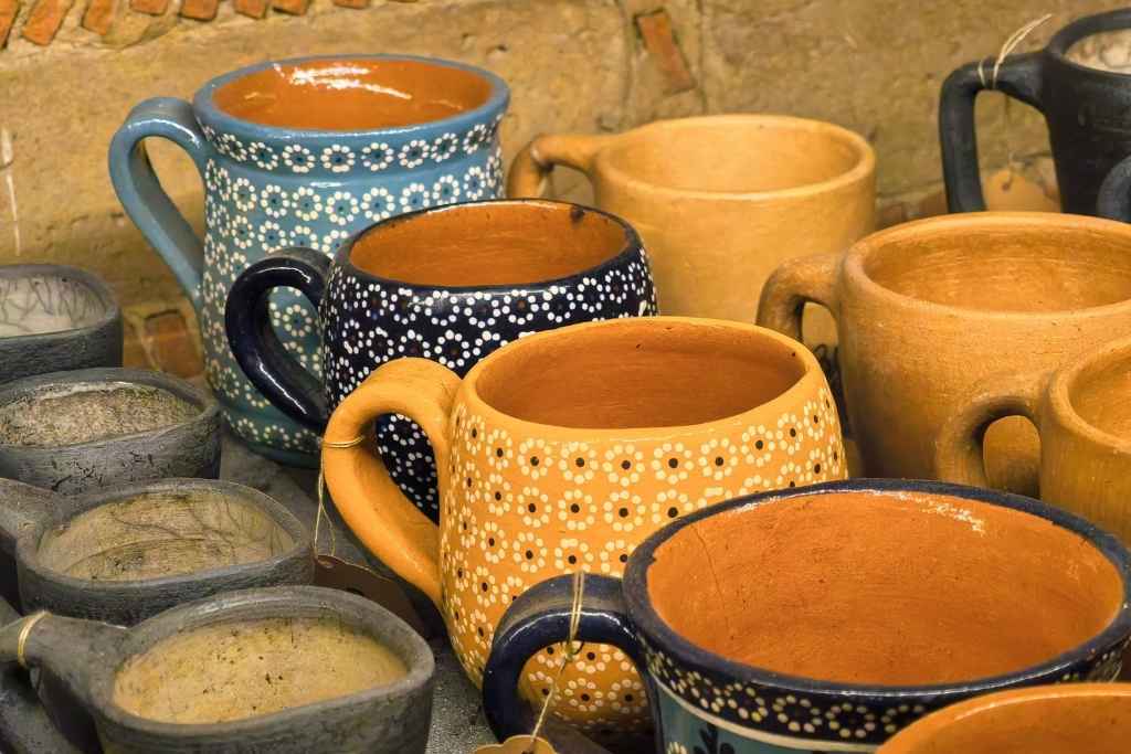 2. El Carmen de Viboral: La ruta de la cerámica artesanal